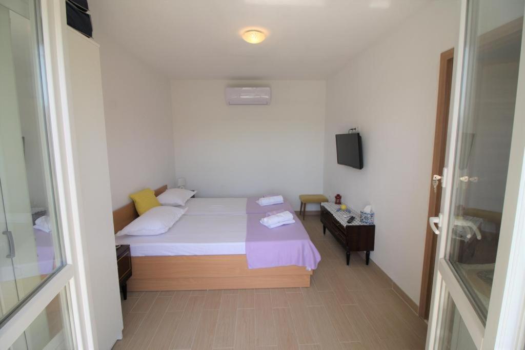 Privatna Soba Gita Apartment Sumartin Luaran gambar